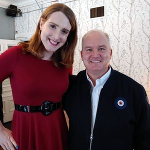 Meet your Posher, Chloe